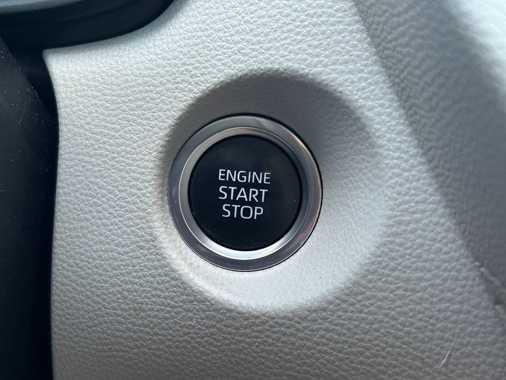 Certified 2023 Toyota Corolla Cross LE FWD image 24