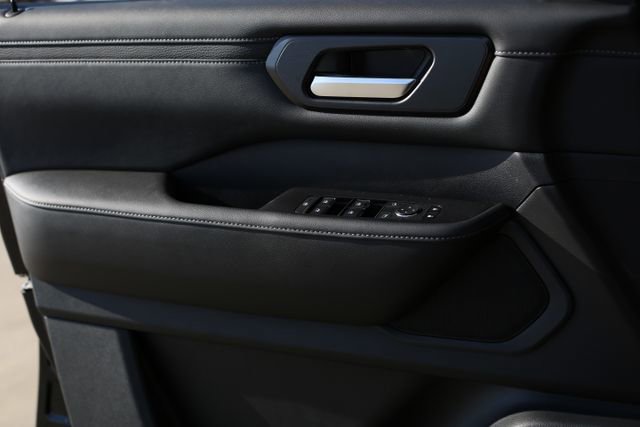New 2026 Nissan Armada SV image 11