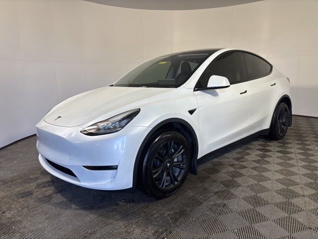Used 2023 Tesla Model Y Long Range image 3