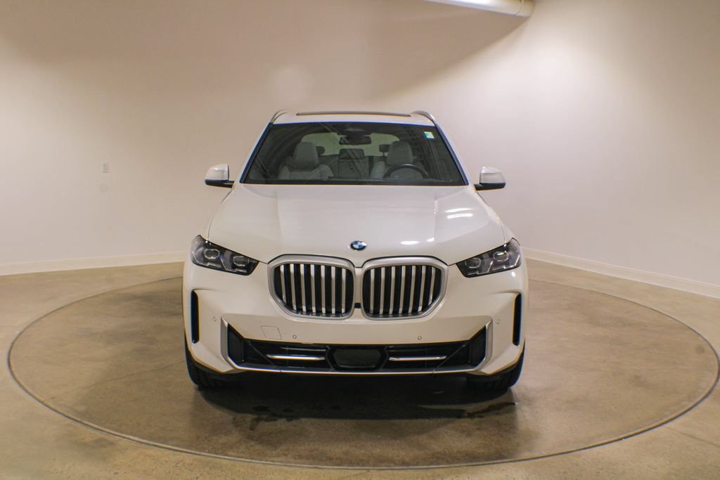 Used 2026 BMW X5 xDrive40i AWD/4WD image 2