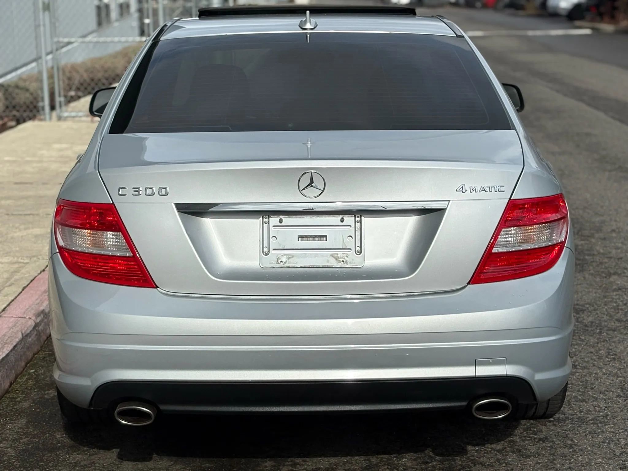 Used 2008 Mercedes-Benz C 300 4MATIC Sedan image 5