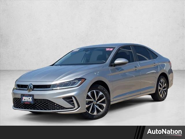 Used 2025 Volkswagen Jetta S image 1