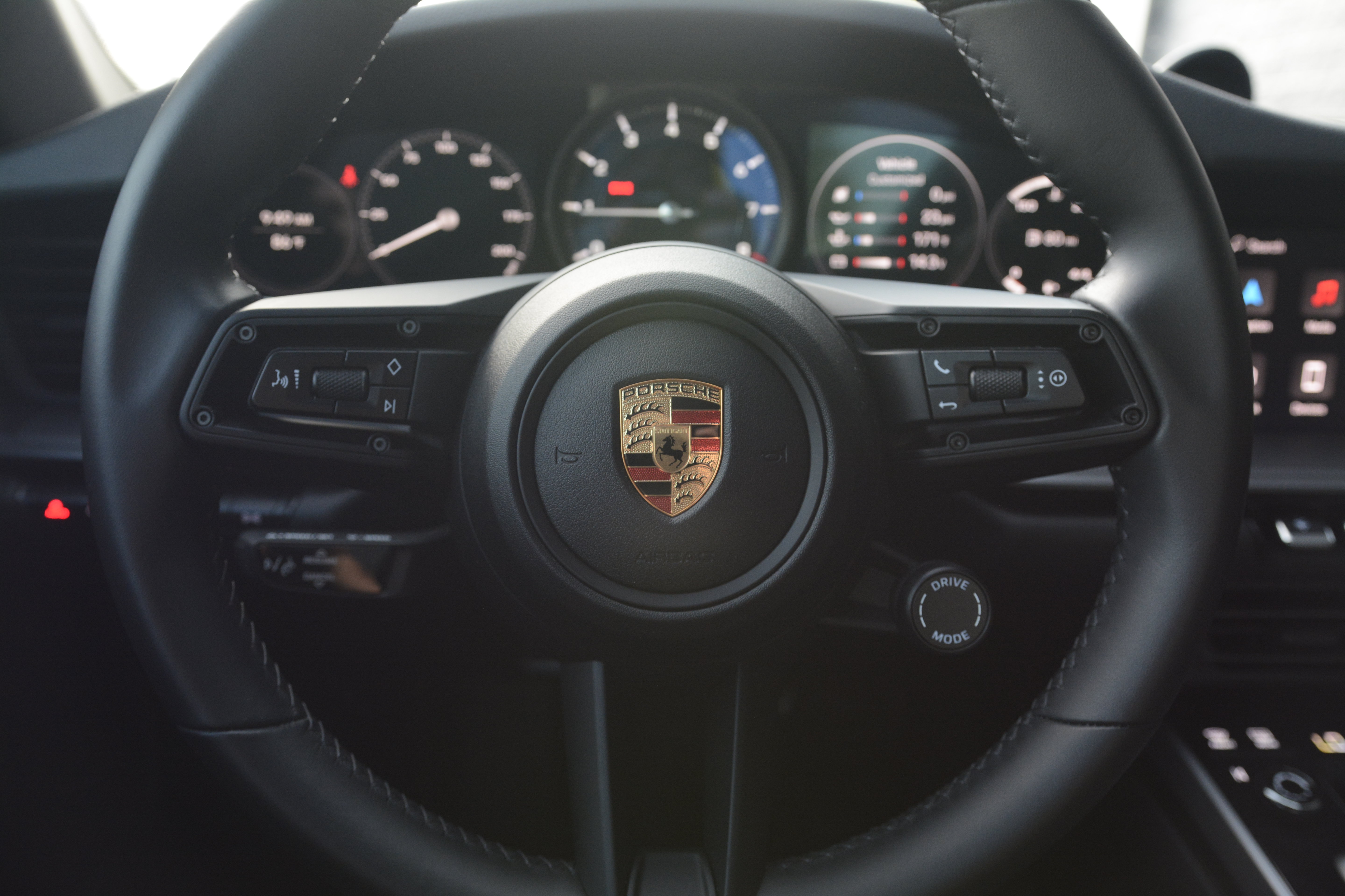 Certified 2024 Porsche 911 Carrera 4S AWD/4WD image 17