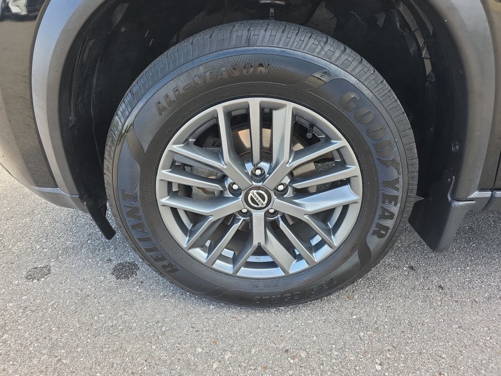 Used 2021 Nissan Rogue S FWD image 5