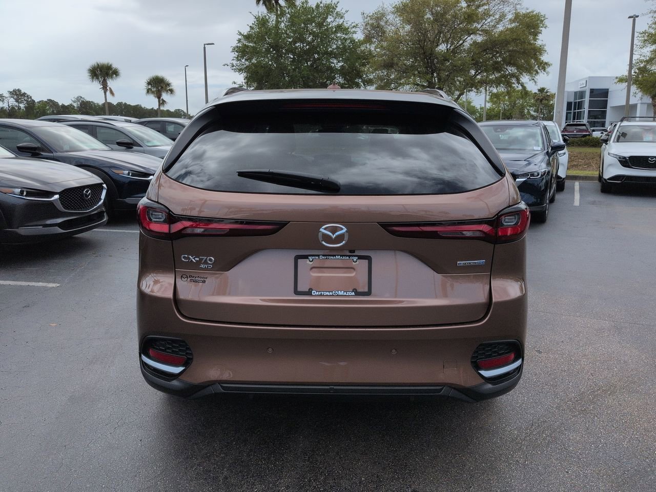 Certified 2025 MAZDA CX-70 Plug-In Hybrid w/ Premium Pkg image 5