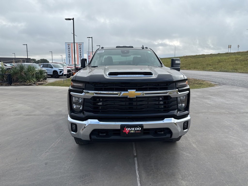 New 2026 Chevrolet Silverado 3500 LT w/ Convenience Package image 2