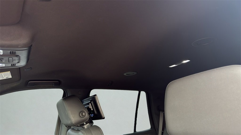 Used 2022 Chevrolet Tahoe LT w/ Luxury Package image 10