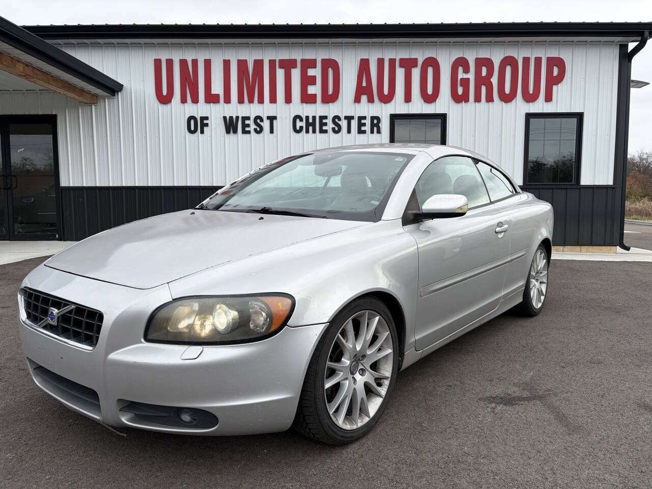 Used 2006 Volvo C70 T5 FWD image 1
