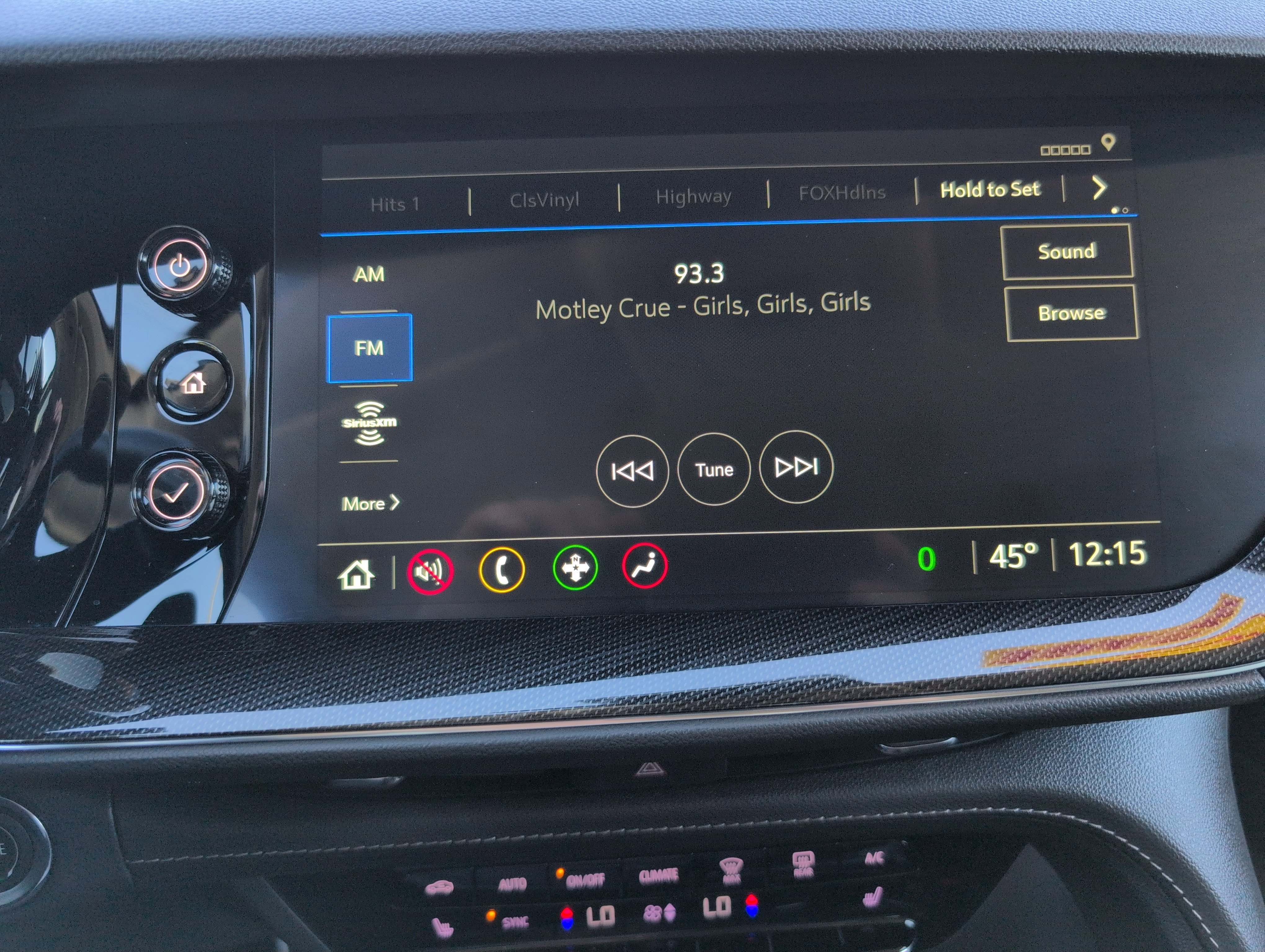 Used 2023 Buick Envision Essence w/ Sport Touring Package image 20