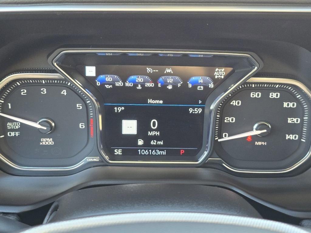 Used 2021 GMC Yukon Denali w/ Denali Premium Package image 33