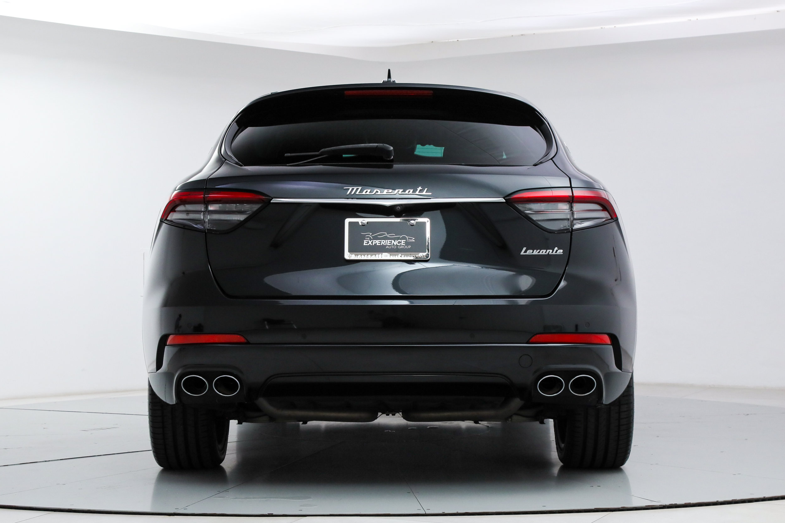 Certified 2023 Maserati Levante GT AWD/4WD image 4