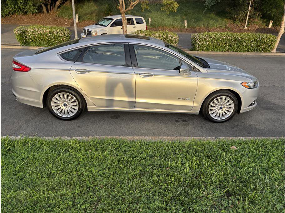 Used 2014 Ford Fusion SE w/ Equipment Group 502A image 8