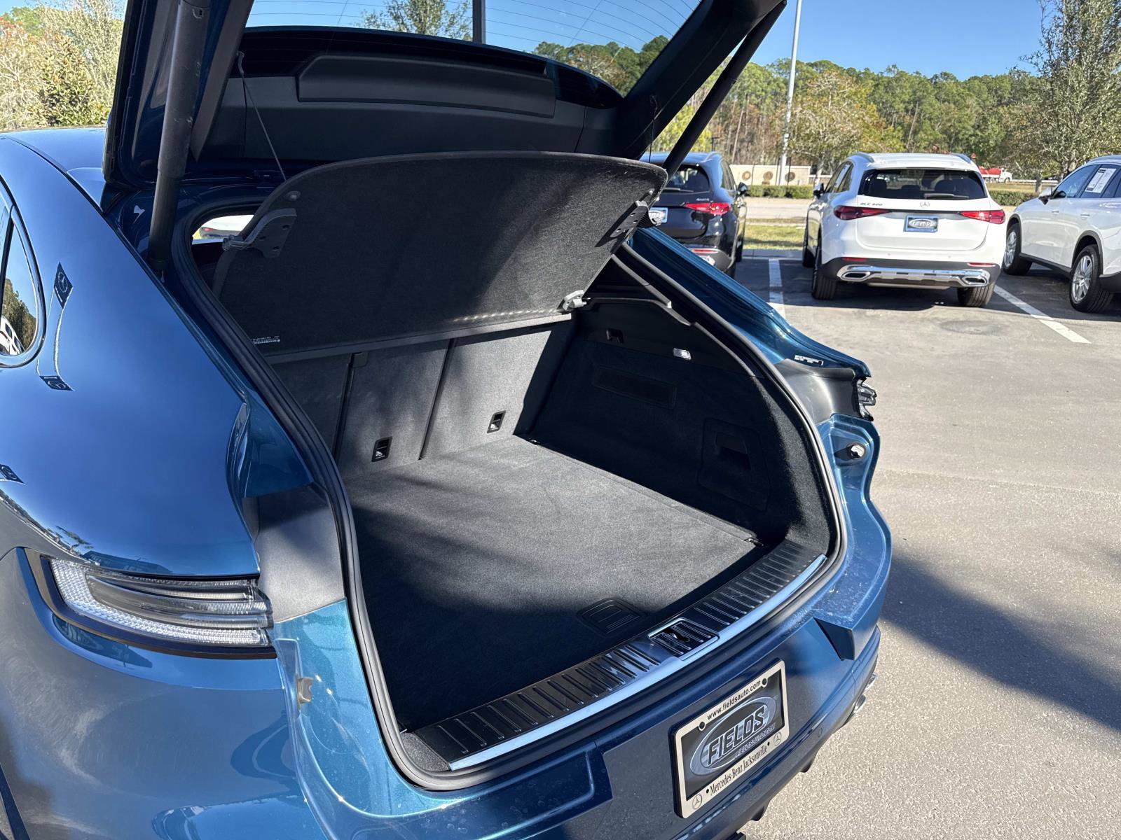 Used 2024 Porsche Cayenne S image 11