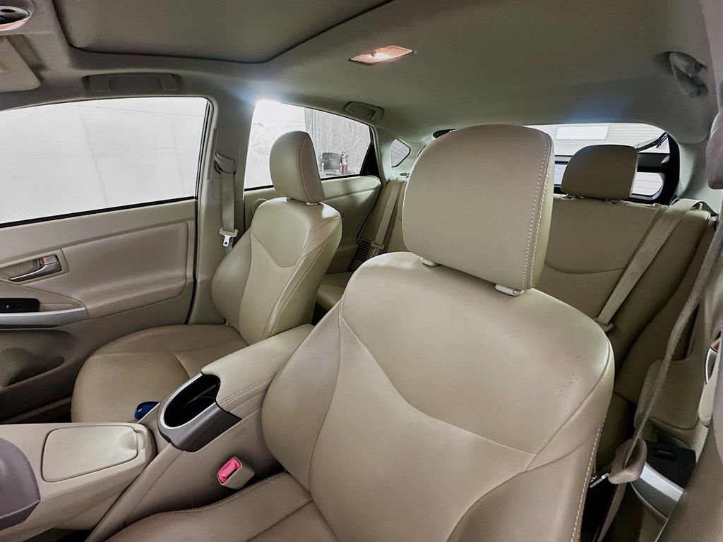 Used 2013 Toyota Prius Four w/ Deluxe Solar Roof Pkg image 20