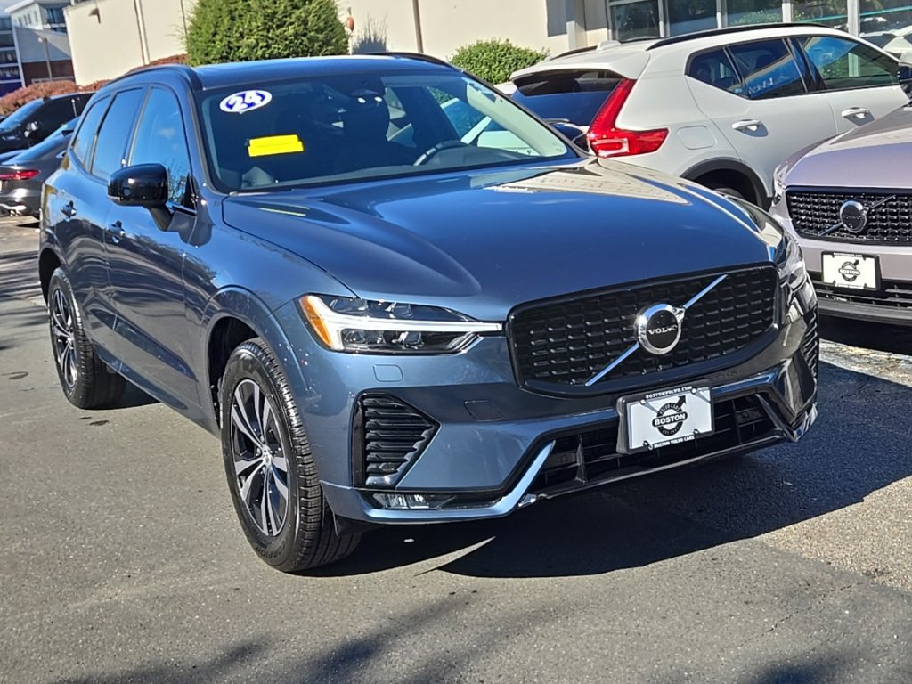 Certified 2024 Volvo XC60 B5 Core w/ Climate Package AWD/4WD image 3