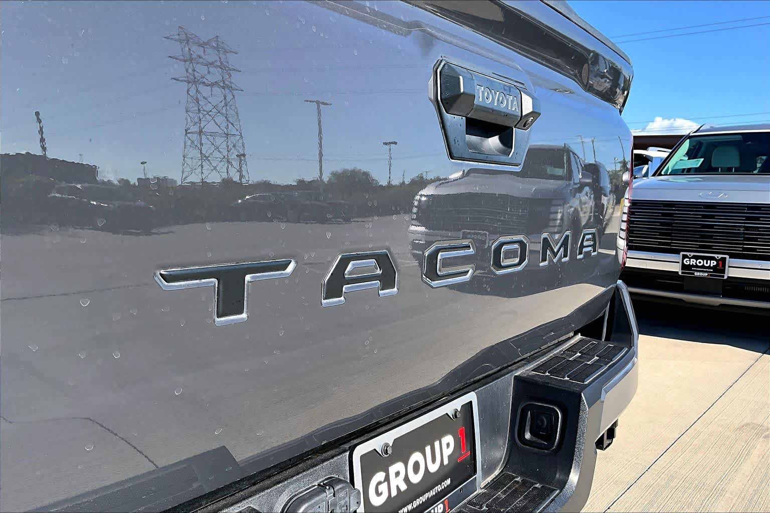 Used 2025 Toyota Tacoma SR5 RWD image 27
