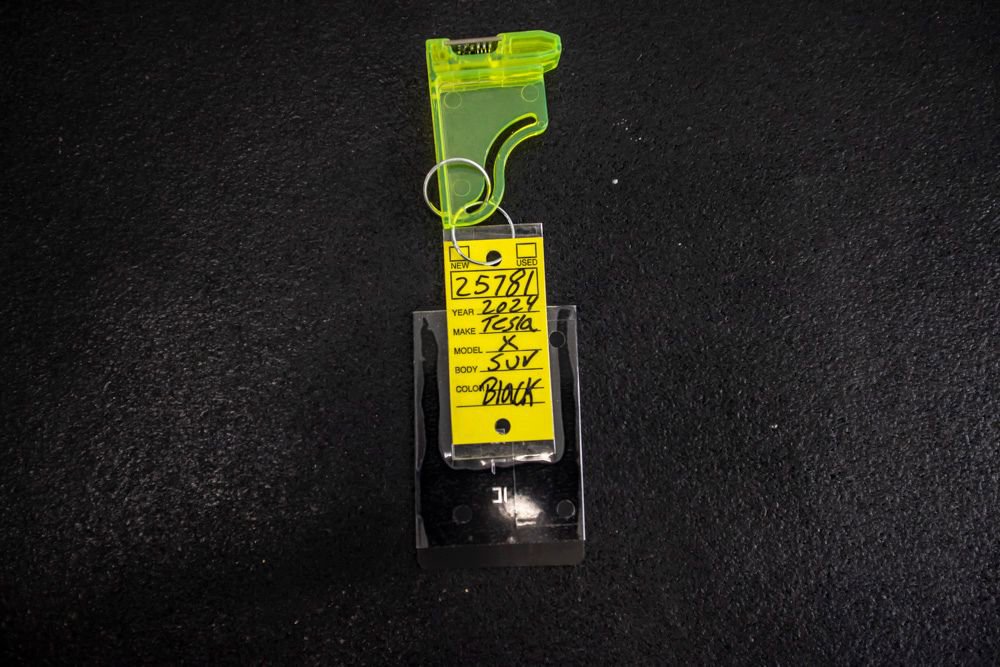 Used 2024 Tesla Model X Plaid image 40