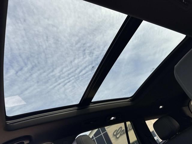 Used 2024 Cadillac XT6 Luxury image 18