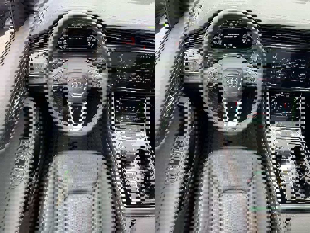 Used 2023 Audi Q8 Premium Plus w/ Premium Plus Package image 17