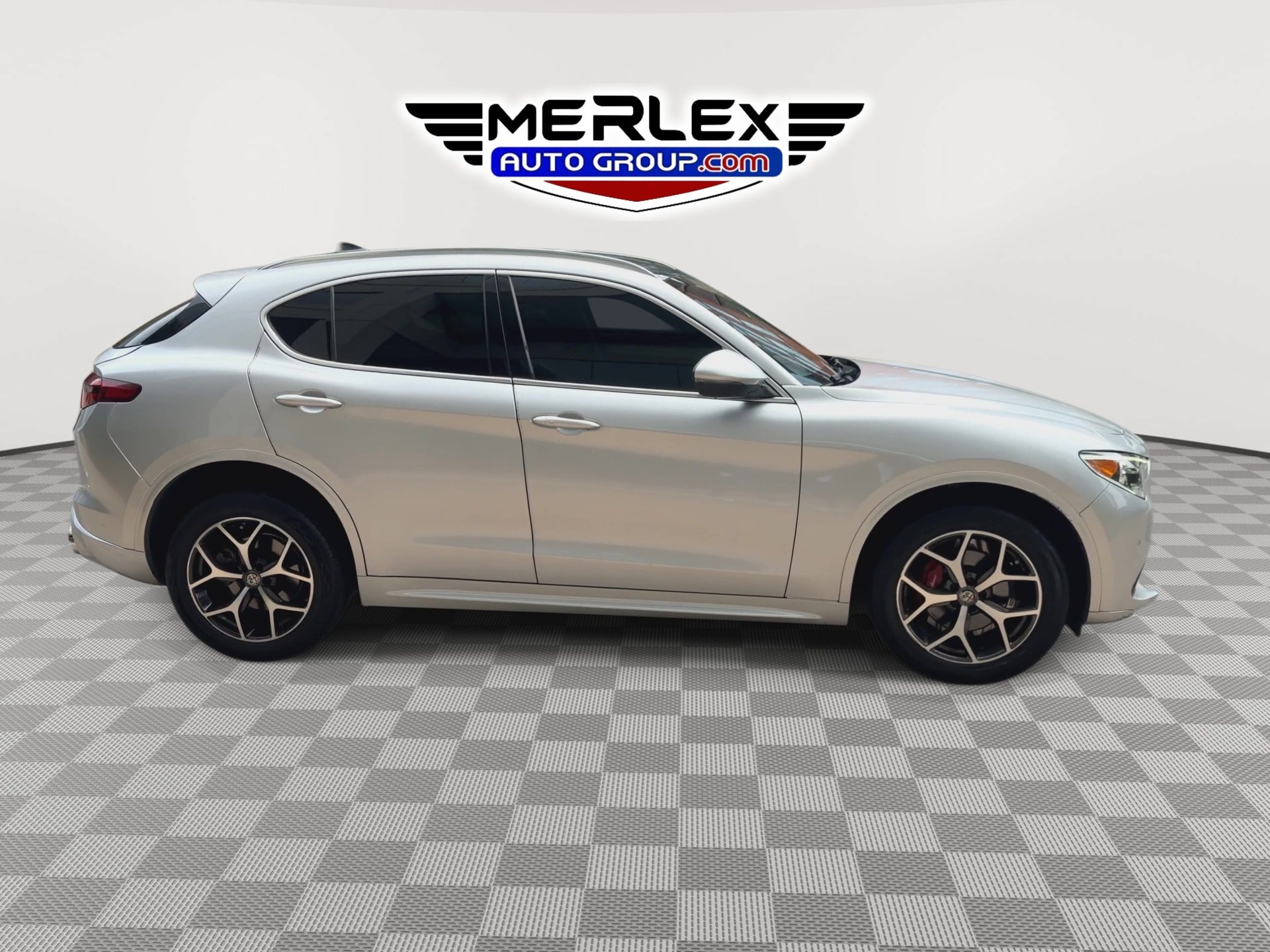 Used 2021 Alfa Romeo Stelvio Ti w/ Active Assist 2 Package TI AWD/4WD image 9