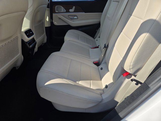 Used 2021 Mercedes-Benz GLS 450 4MATIC image 17