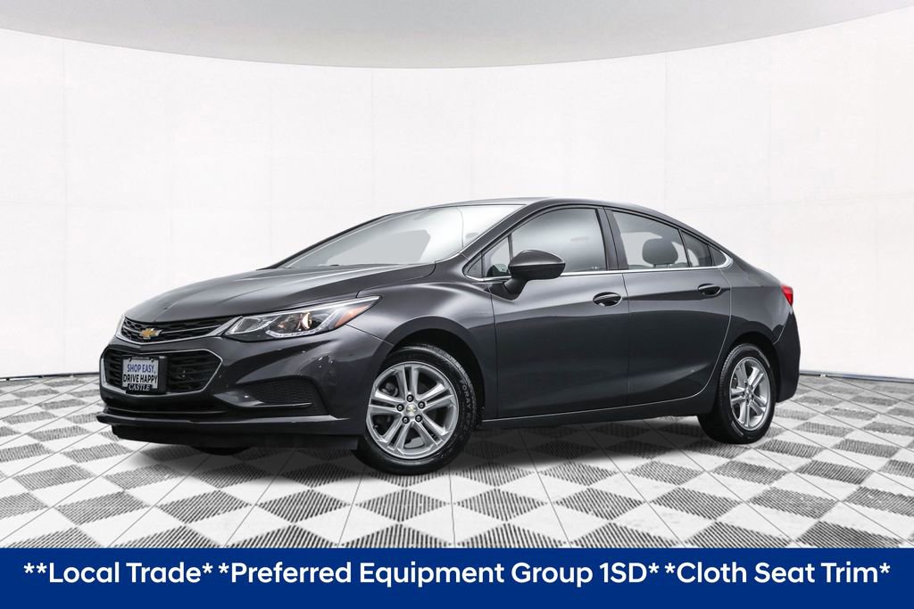 Used 2017 Chevrolet Cruze LT image 2