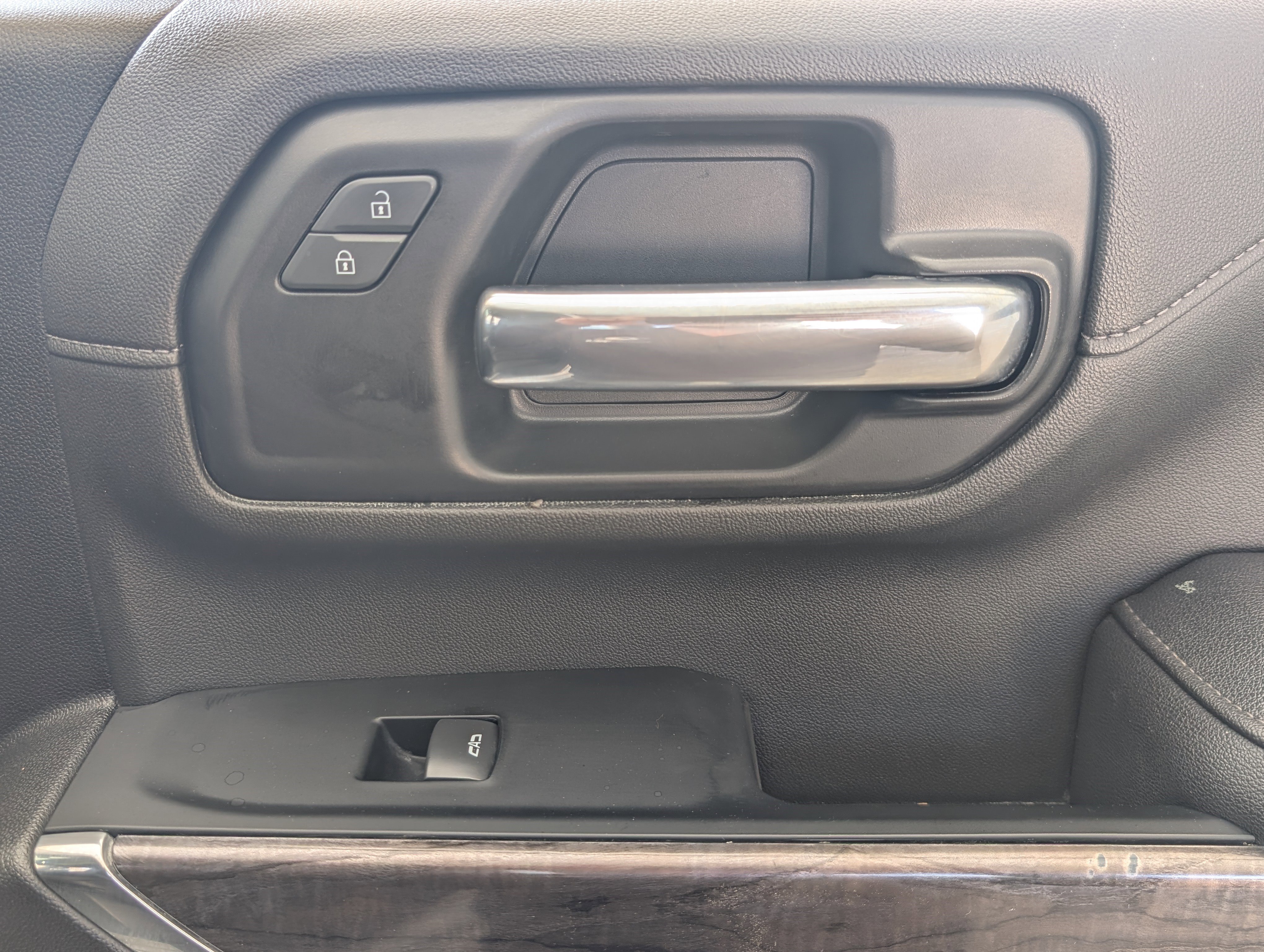 Used 2023 Chevrolet Silverado 2500 LTZ w/ LTZ Convenience Package AWD/4WD image 22