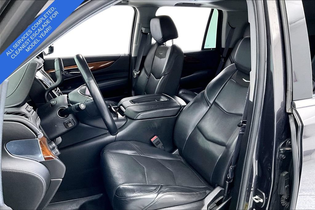 Used 2017 Cadillac Escalade Premium Luxury AWD/4WD image 32