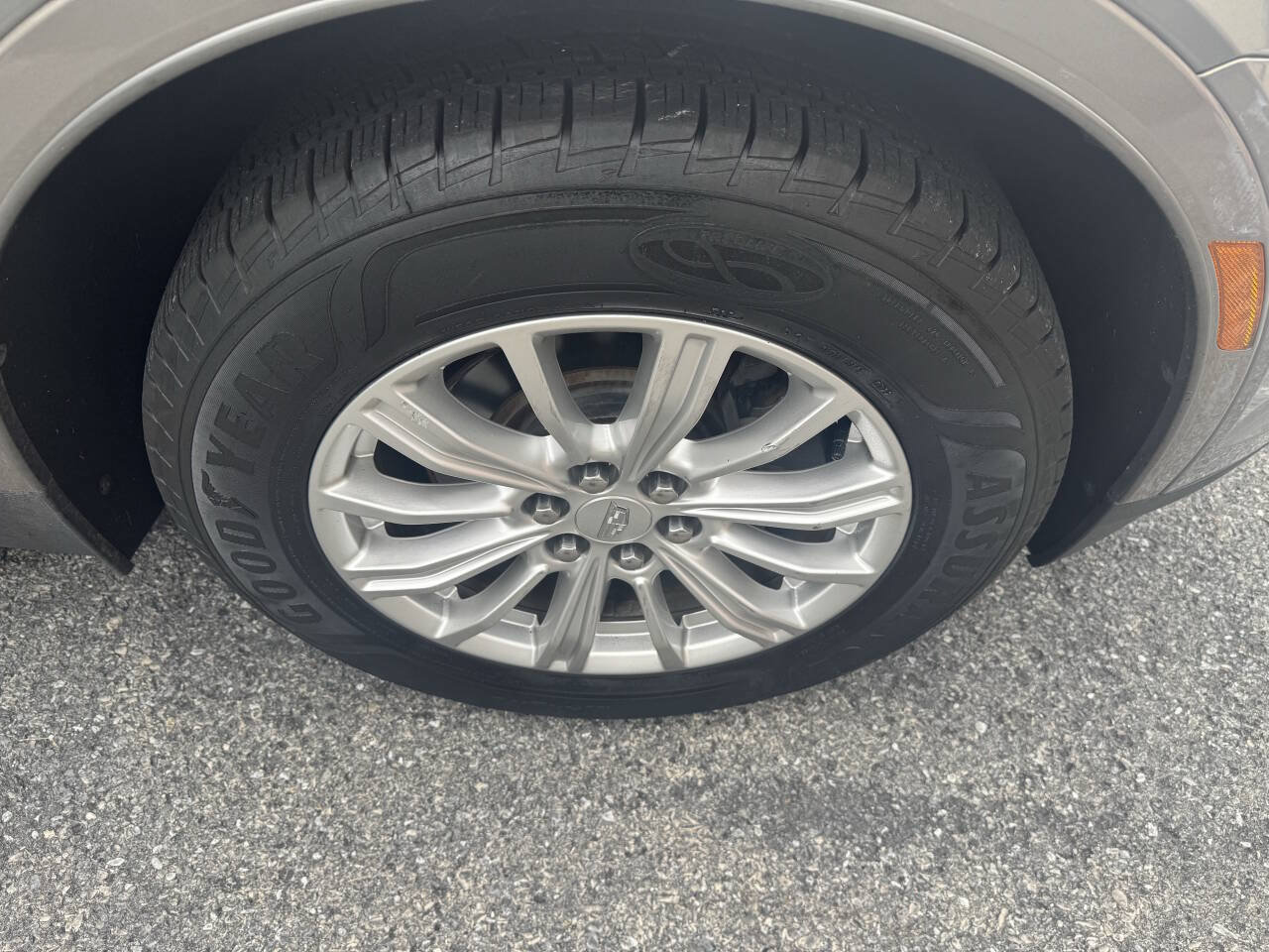 Used 2018 Cadillac XT5 FWD image 37