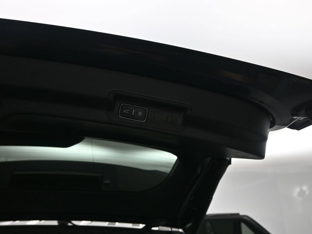 Certified 2024 Ford Explorer XLT image 23
