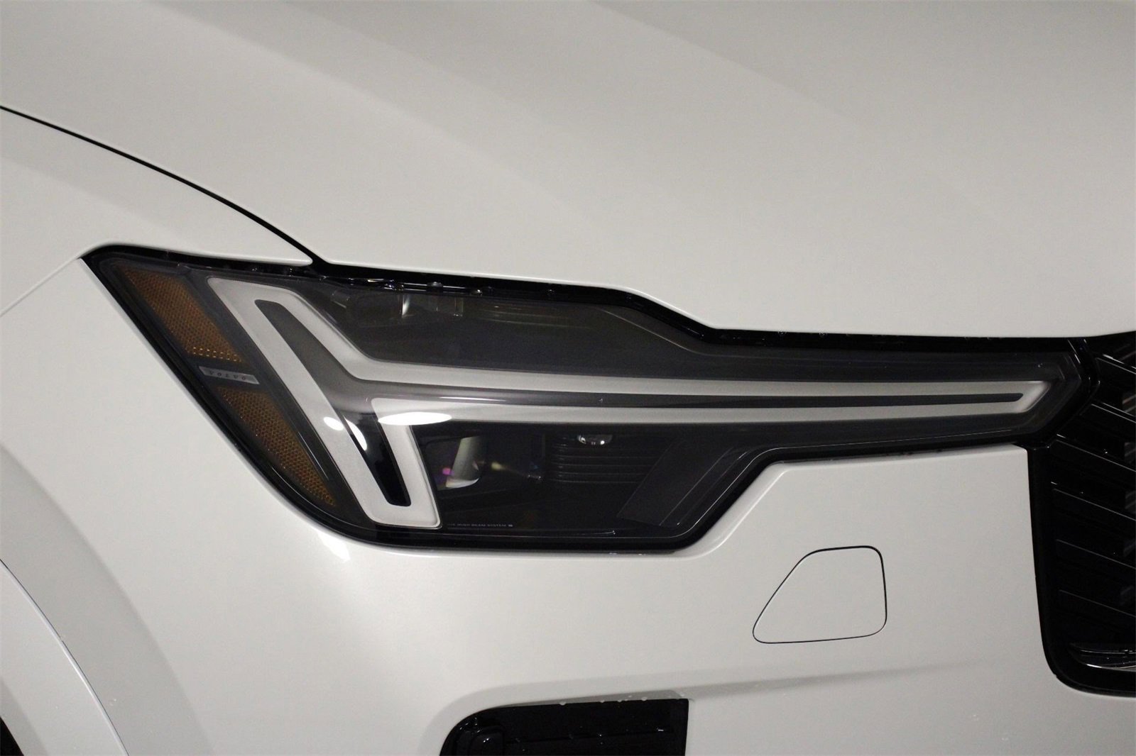 New 2026 Volvo XC90 B6 Ultra image 14