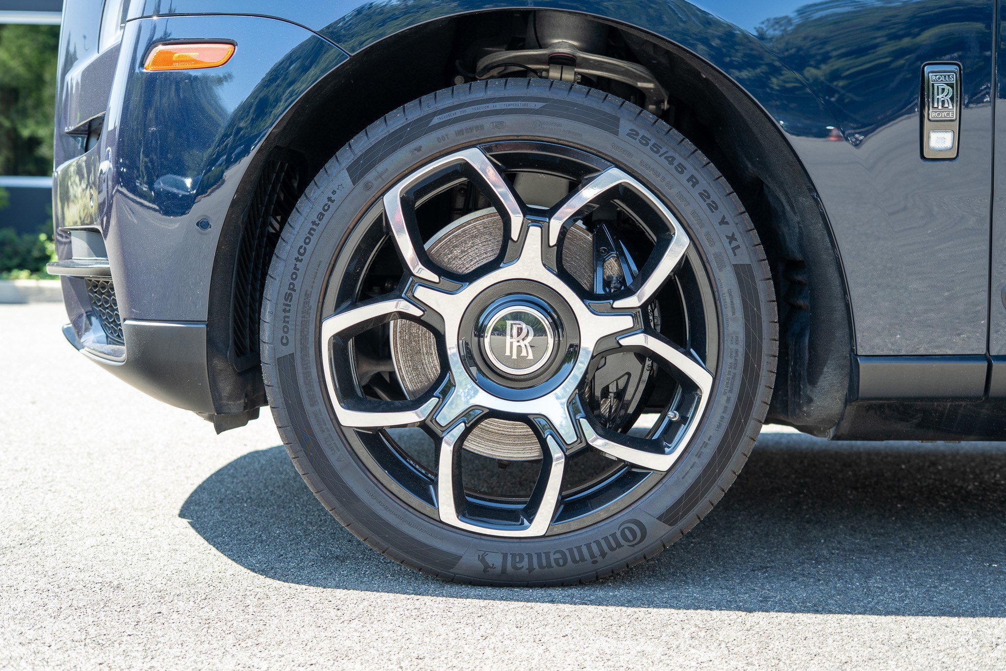 Certified 2024 Rolls-Royce Cullinan Black Badge w/ Leather Finishing Pack AWD/4WD image 6