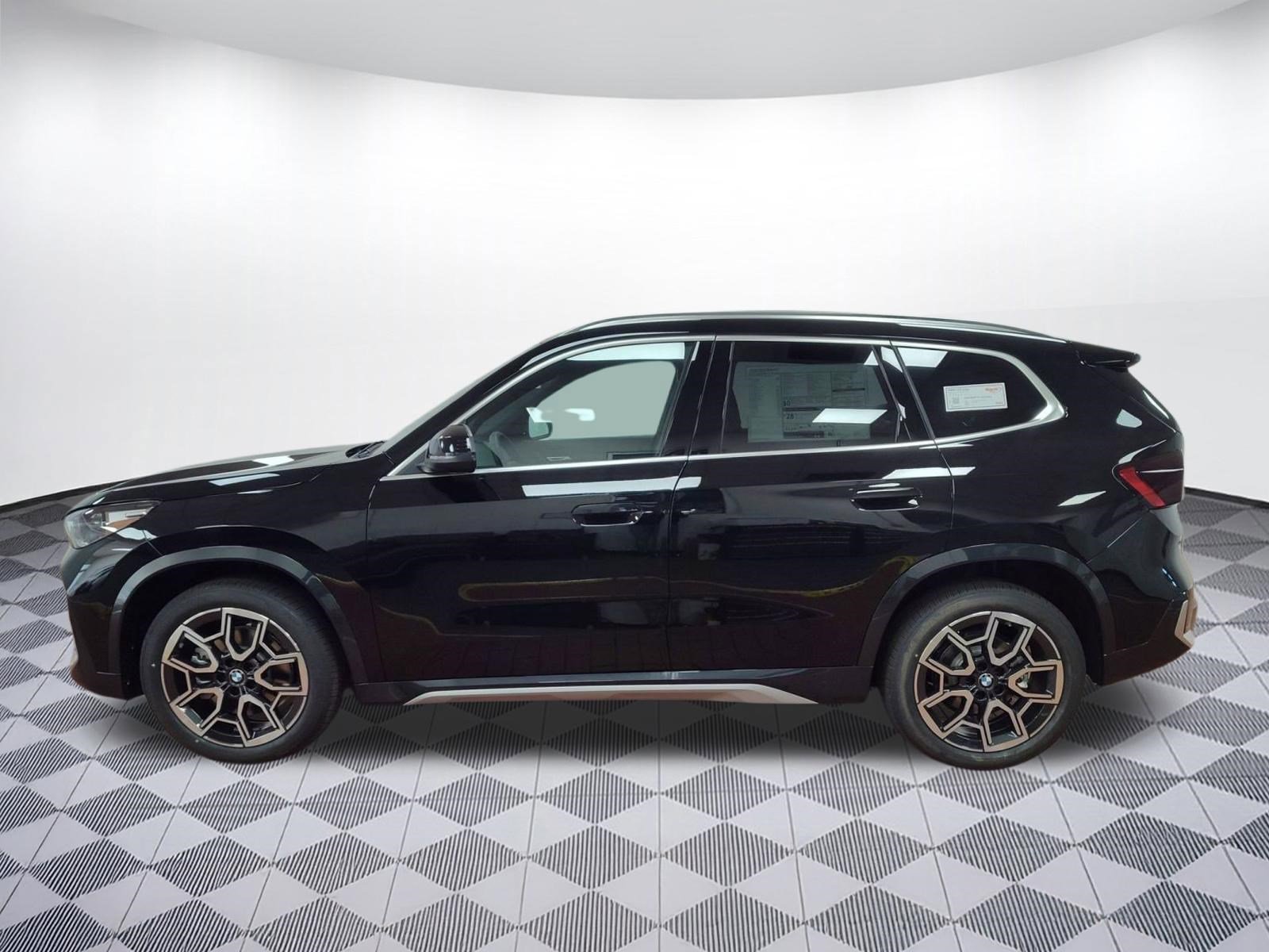Used 2026 BMW X1 xDrive28i w/ Convenience Package image 2