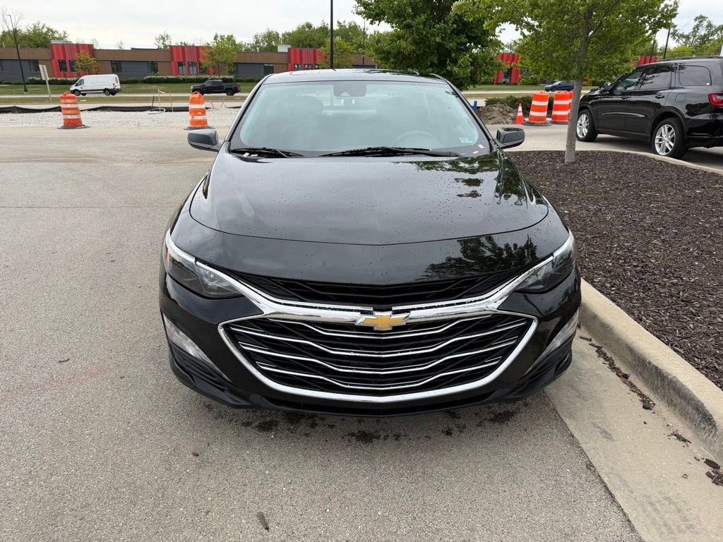 Used 2023 Chevrolet Malibu LT w/ Driver Confidence Package FWD image 2