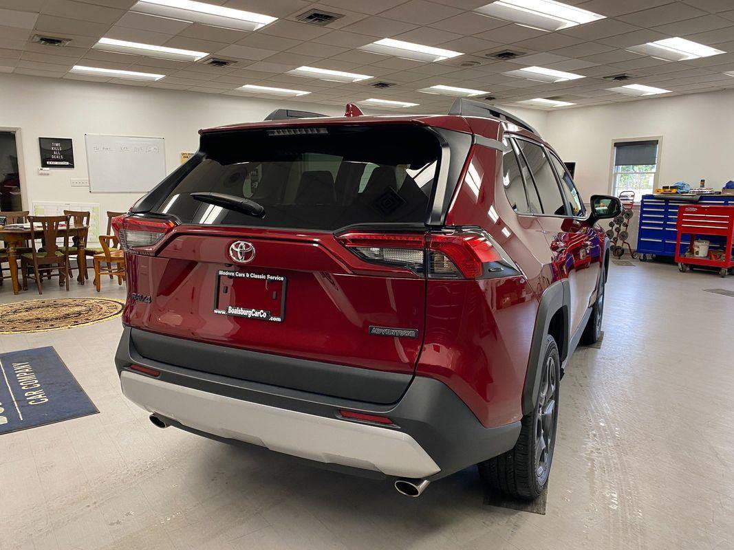 Used 2024 Toyota RAV4 Adventure image 6