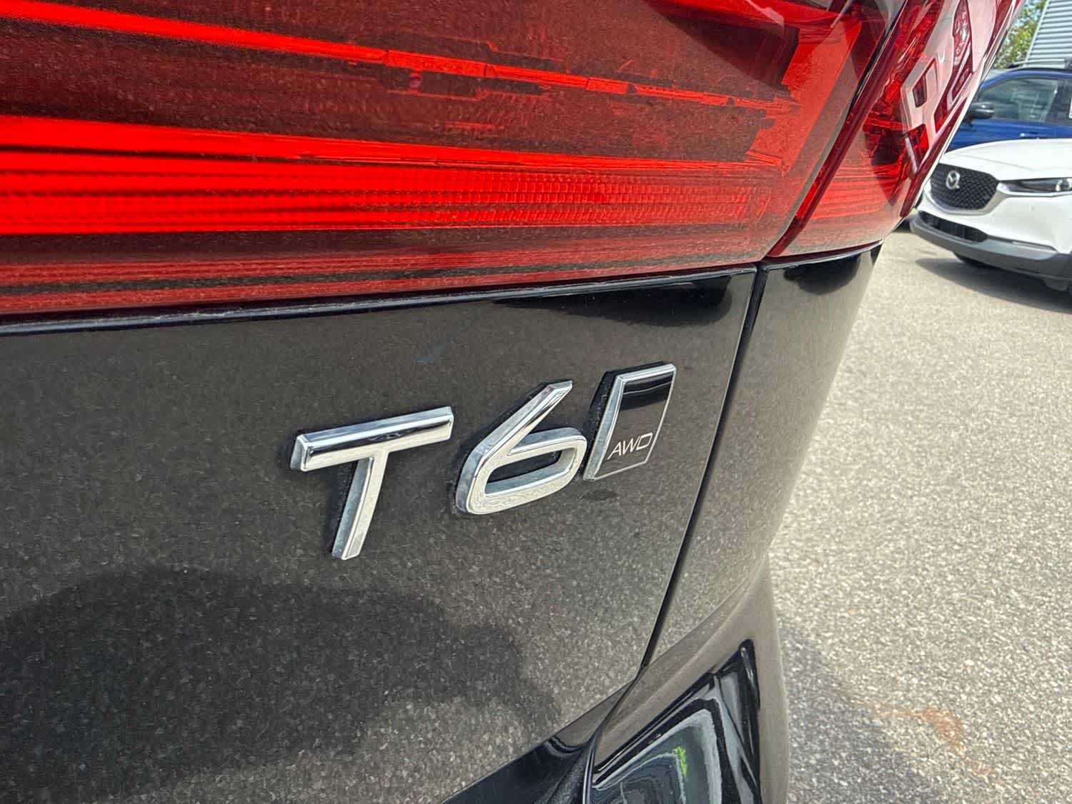 Used 2019 Volvo XC60 T6 Momentum w/ Premium Package AWD/4WD image 10