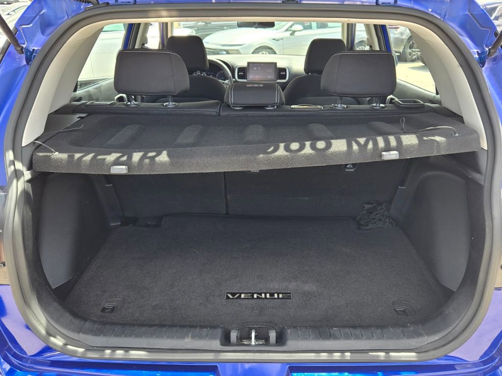 Used 2022 Hyundai Venue SEL w/ Cargo Package FWD image 15