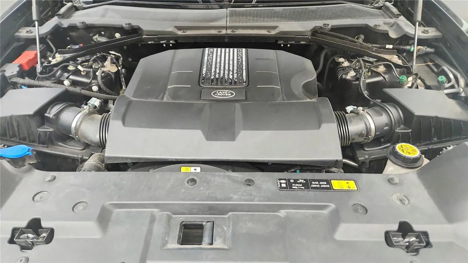 Used 2022 Land Rover Defender 90 V8 image 20