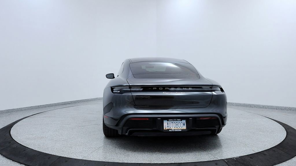 Used 2020 Porsche Taycan Turbo image 4
