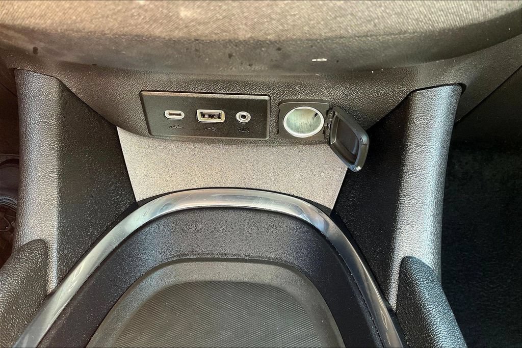 Used 2025 Chevrolet Malibu LT FWD image 19