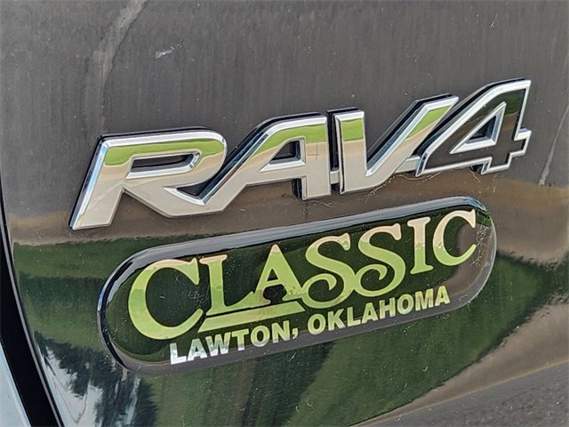 Used 2023 Toyota RAV4 XLE image 12