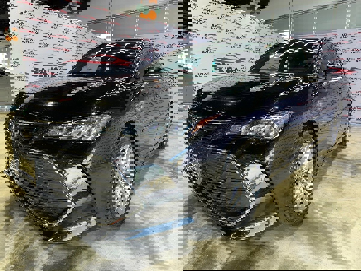 Used 2022 Toyota Avalon XLE image 8