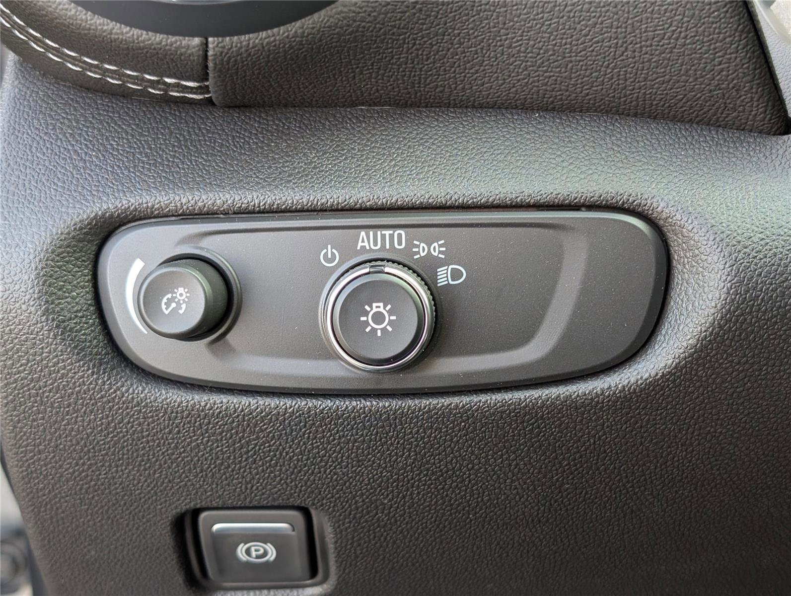 New 2026 Chevrolet Blazer LT w/ Convenience Package image 16