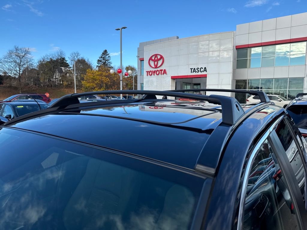 Used 2023 Toyota RAV4 SE image 43