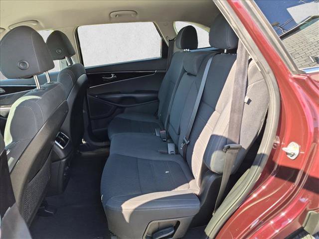 Used 2018 Kia Sorento LX AWD/4WD image 17