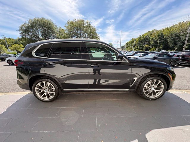 Certified 2024 BMW X5 xDrive40i w/ Premium Package AWD/4WD image 6