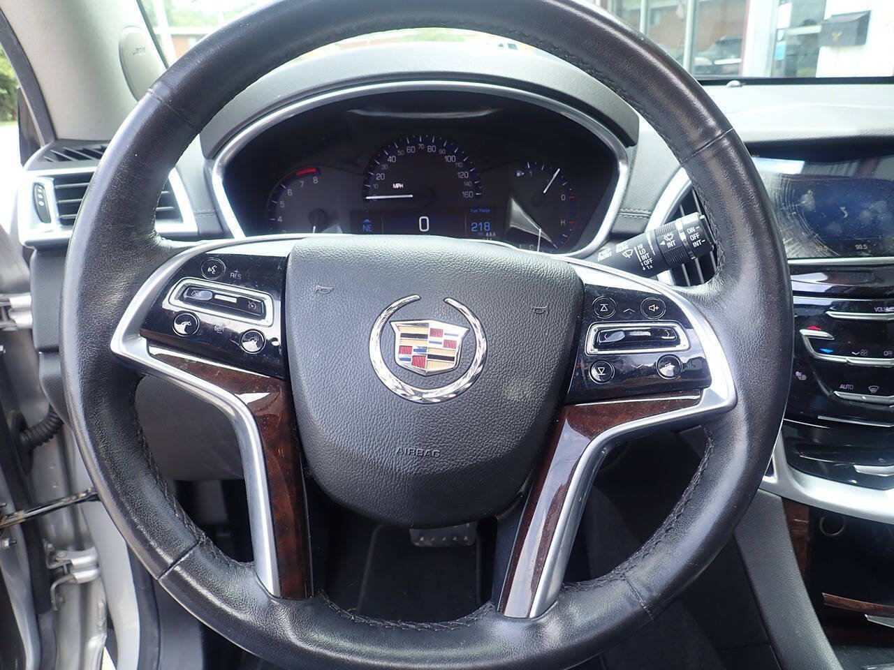 Used 2016 Cadillac SRX Luxury AWD/4WD image 7