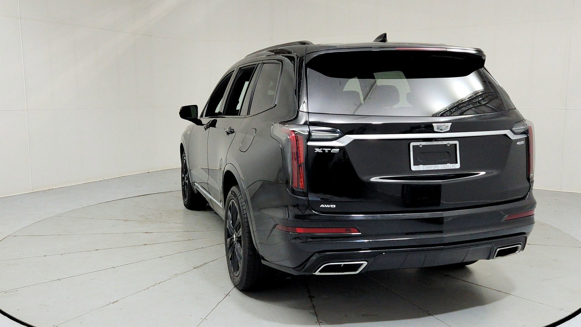 Certified 2024 Cadillac XT6 Sport w/ LPO, Floor Liner Package AWD/4WD image 4