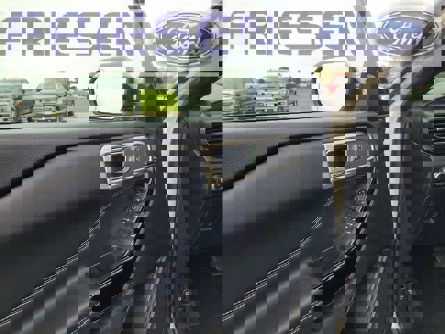 Used 2022 Ford Explorer ST w/ ST Street Pack image 10