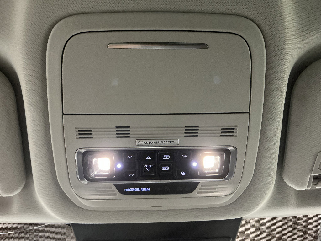 Used 2026 Lincoln Nautilus Reserve AWD/4WD image 21